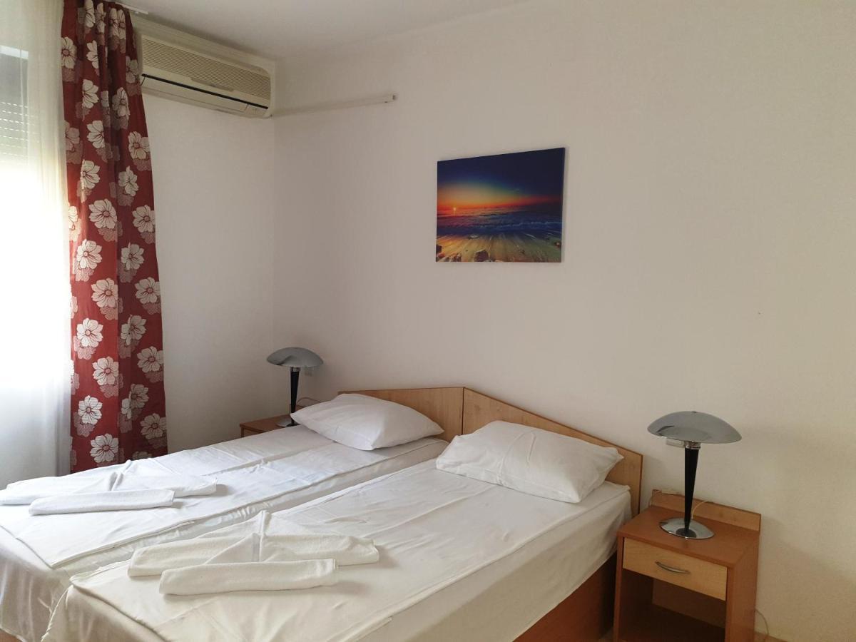 Dolce Vita Apart Complex Aparthotel สวิติ วลัส ภายนอก รูปภาพ