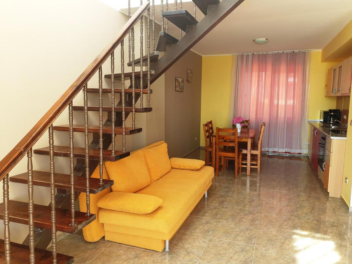 Dolce Vita Apart Complex Aparthotel สวิติ วลัส ภายนอก รูปภาพ