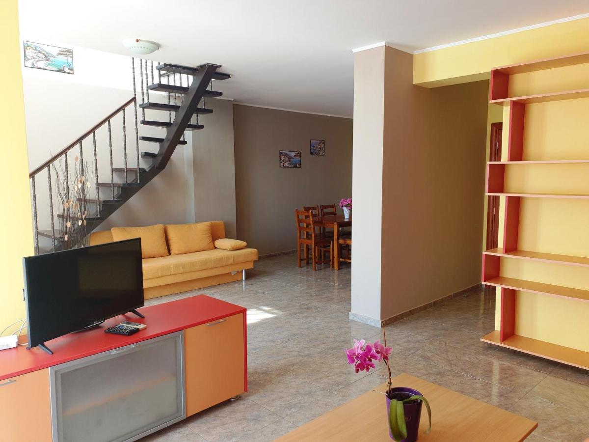 Dolce Vita Apart Complex Aparthotel สวิติ วลัส ภายนอก รูปภาพ
