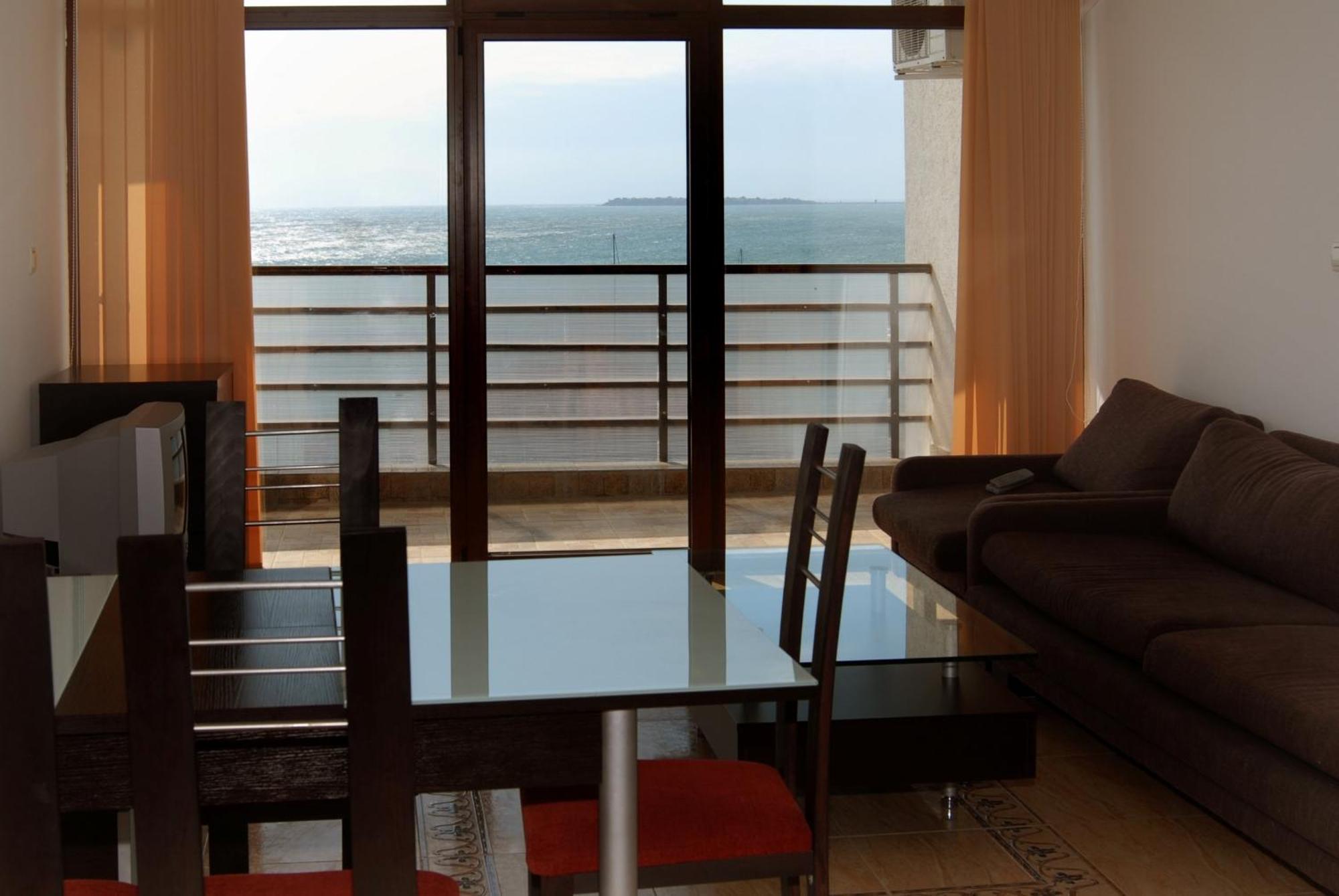 Dolce Vita Apart Complex Aparthotel สวิติ วลัส ภายนอก รูปภาพ