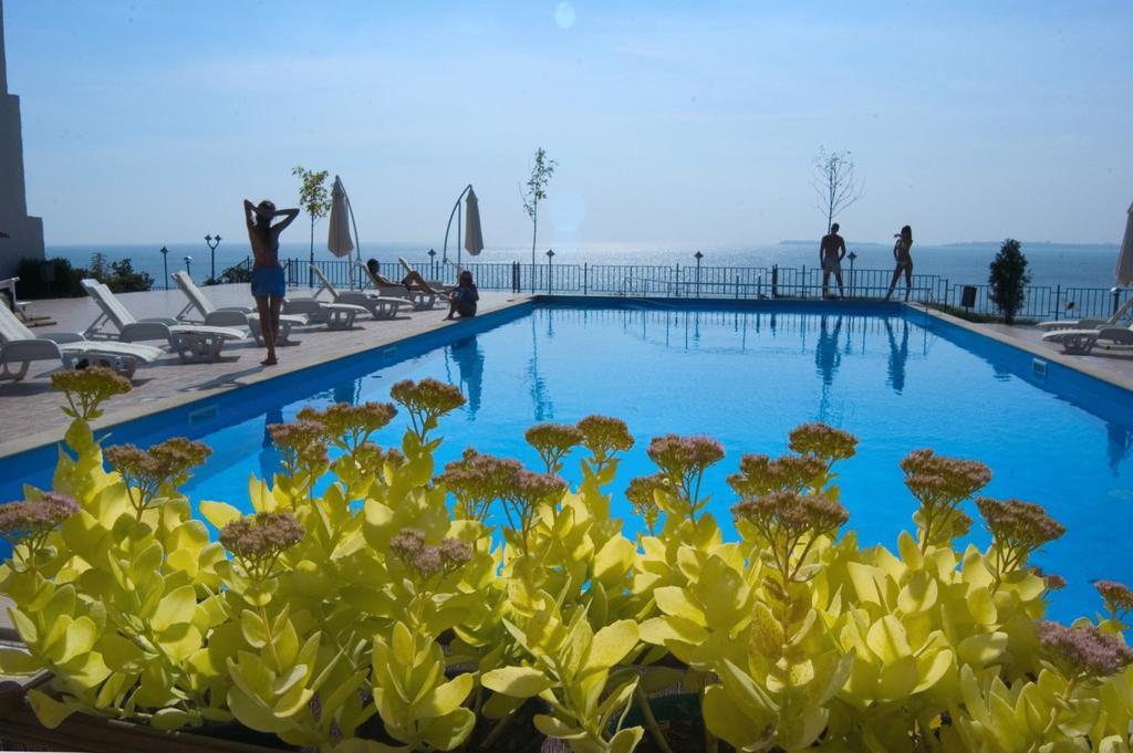 Dolce Vita Apart Complex Aparthotel สวิติ วลัส ภายนอก รูปภาพ